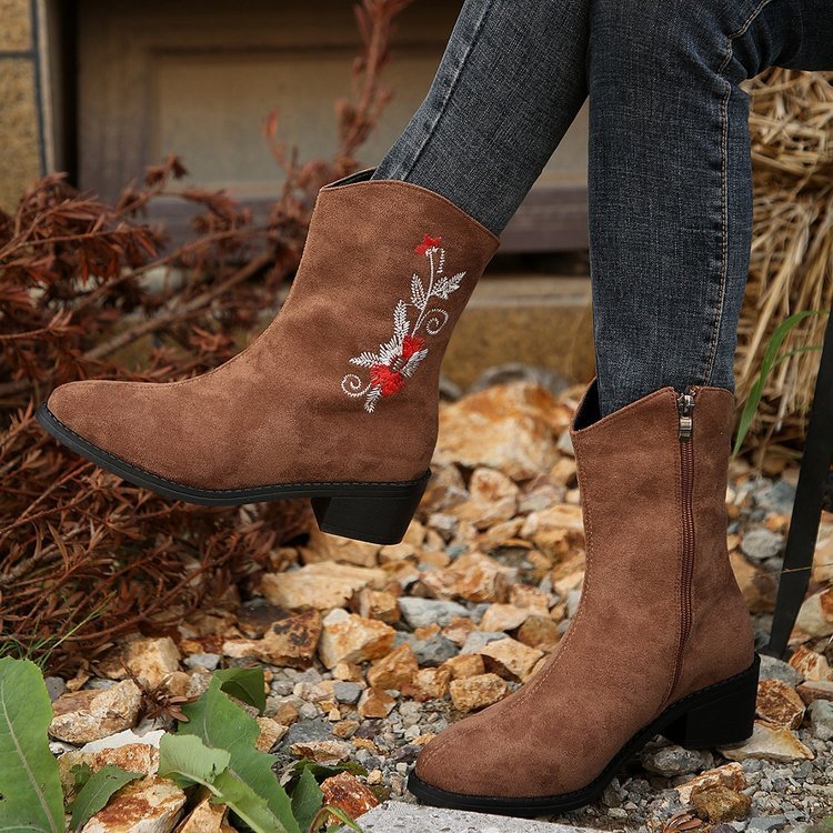 CAMILA | Elegante bestickte Stiefel