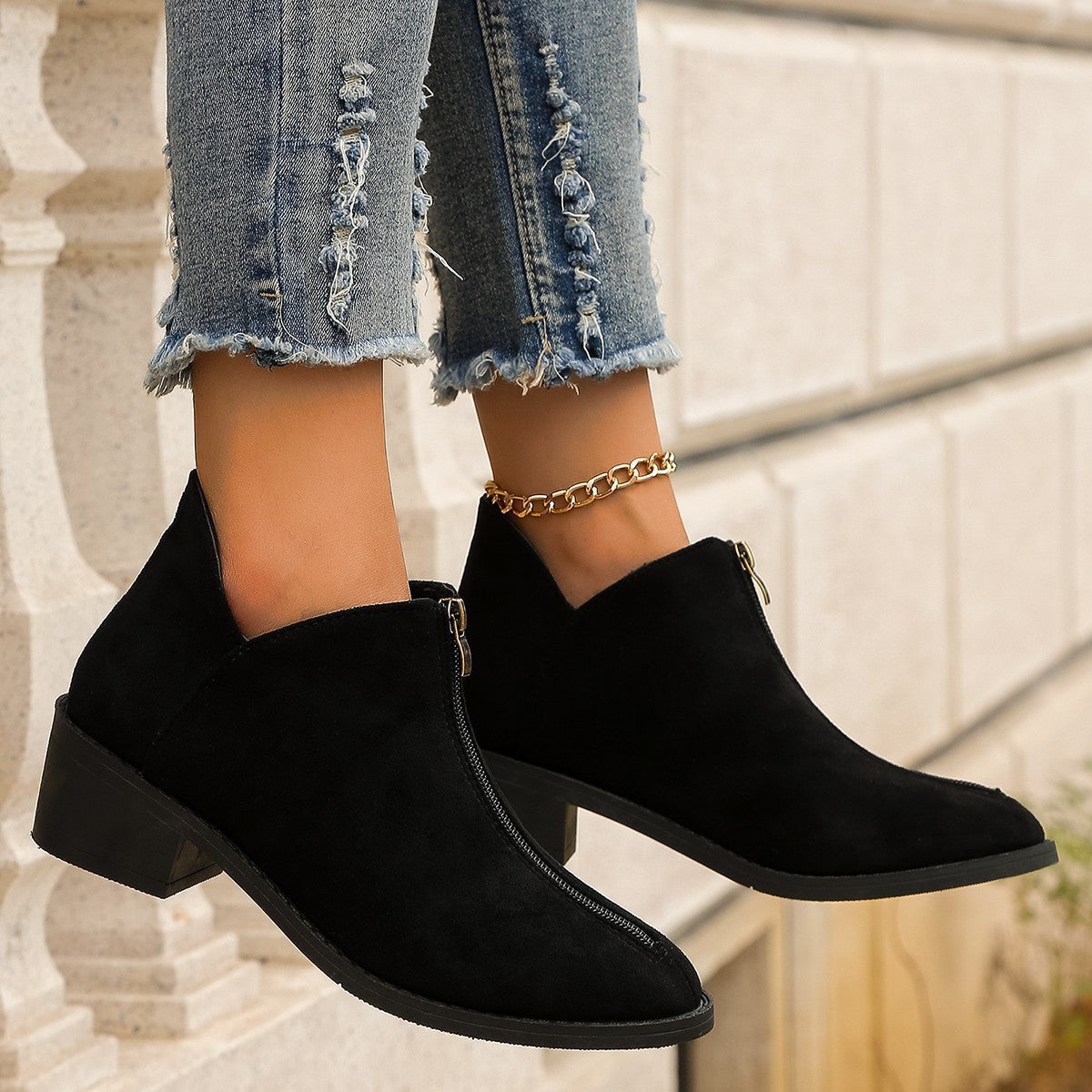 SORA | Stilvolle niedrige Stiefeletten