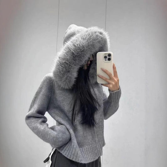 ANNA | Strickjacke mit Kapuze und Pelzkragen