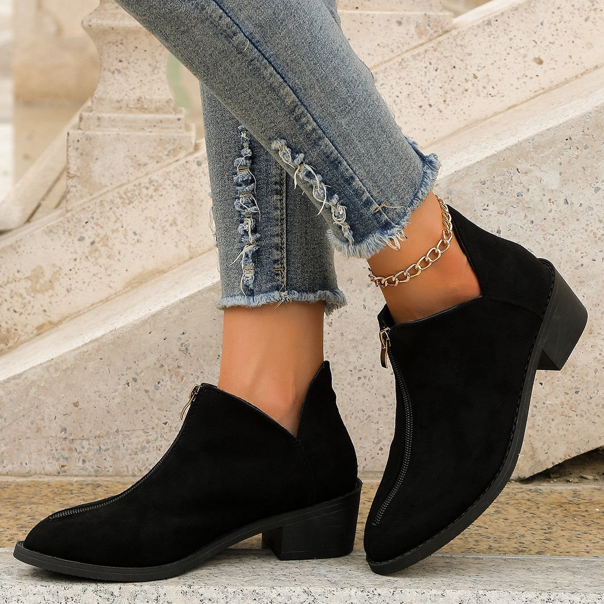 SORA | Stilvolle niedrige Stiefeletten